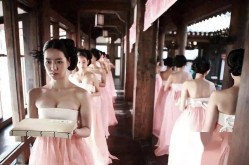 “韩国顶级波霸”林智妍精湛演技展现的淋漓尽致大尺度影片推荐？奸臣未删减版中字